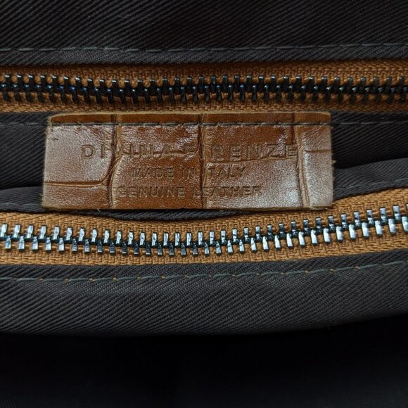 DIVINA FIRENZE Croc-Embossed Leather Top Handle Crossbody Bag - Picture 6 of 10